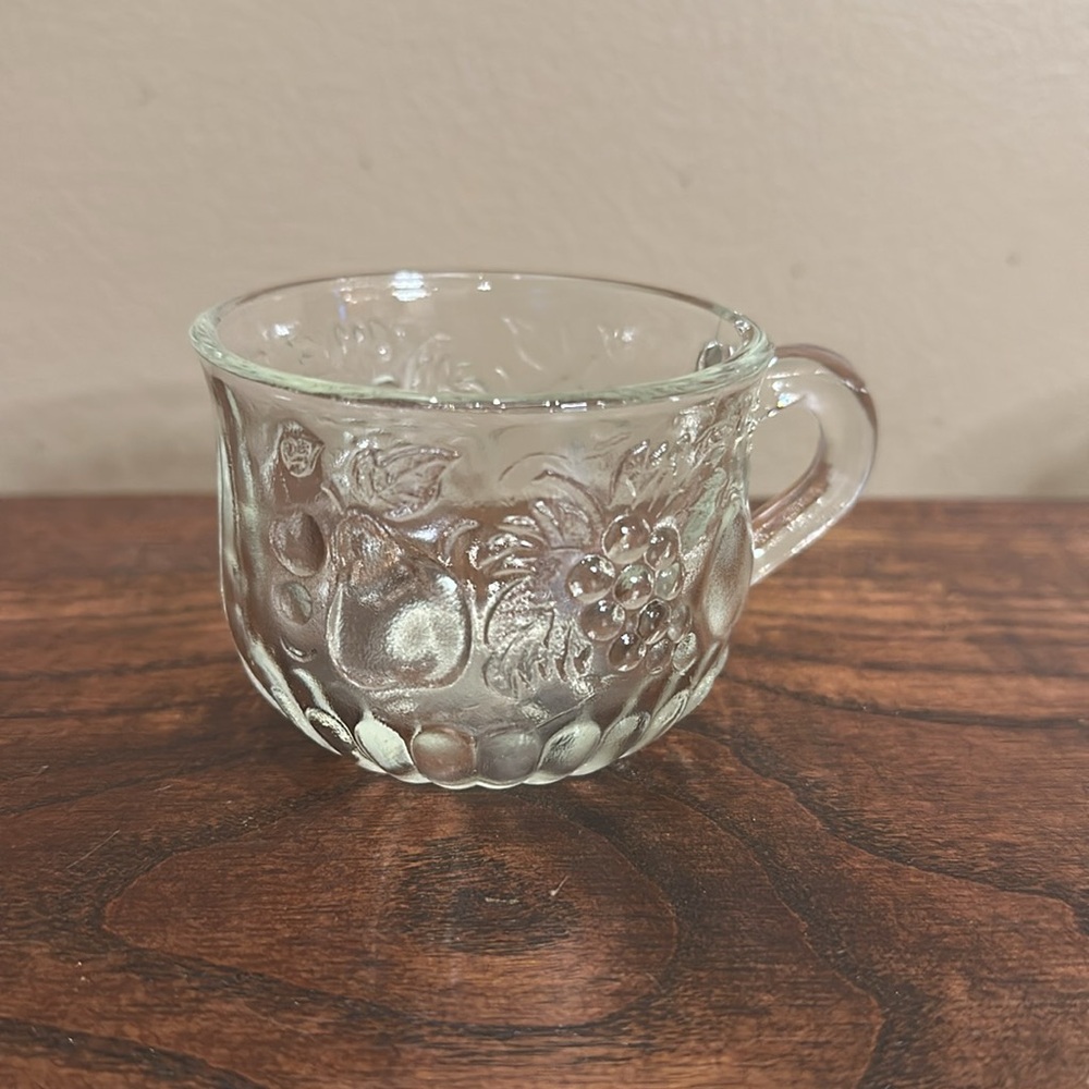 Janette Punch Cups With Fruit Design